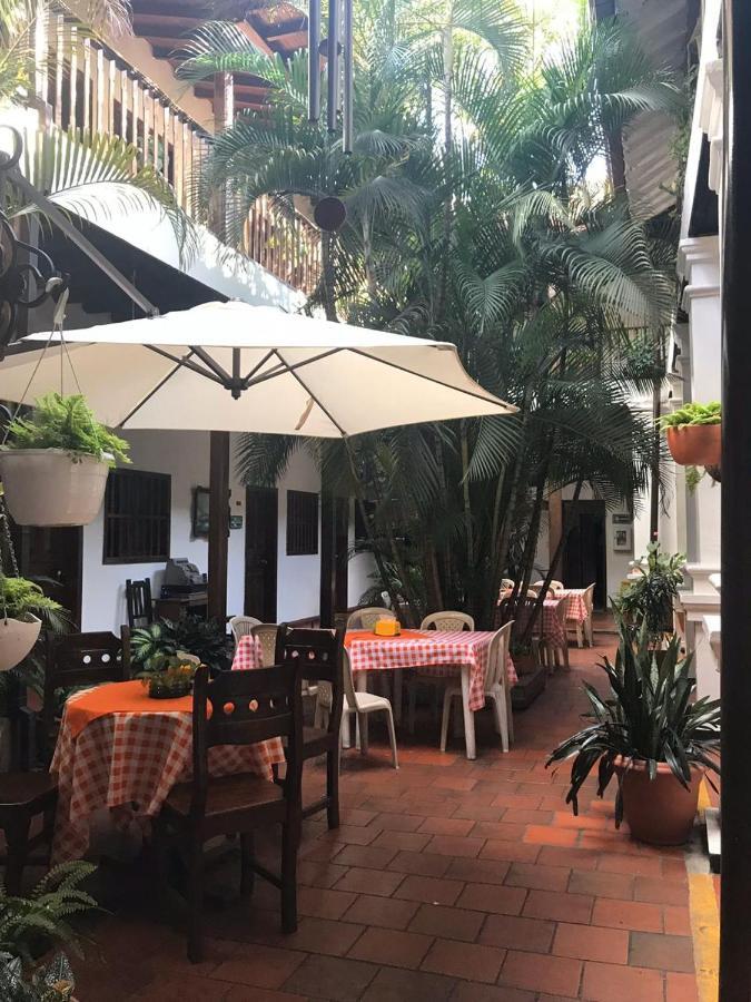 Nieves Hotel *
